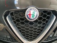 usata Alfa Romeo Giulia 2.2 Turbodiesel 136 CV AT8 Super