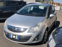 Usata Opel Corsa 75 CV (55 kW) 2013 Grigio Berlina