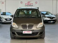 Usata Lancia Musa 95 CV (69 kW) 2005 Marrone Monovolume