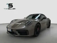 Usata Porsche 911 Carrera GTS 480 CV (353 kW) 2022 Aventurine green metallic Coupé