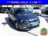 Usata VW Polo Trendline 75 CV (55 kW) 2015 Grigio Berlina