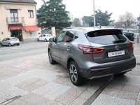 Usata Nissan Qashqai Tekna 131 CV (96 kW) 2018 Grigio SUV