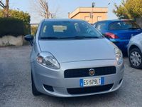 Usata Fiat Grande Punto 77 CV (56 kW) 2013 Grigio Utilitaria