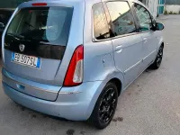 Usata Lancia Musa 95 CV (69 kW) 2010 Bluazzurro Monovolume