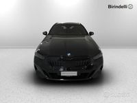 Usata BMW 520 Comfort Edition 197 CV (144 kW) 2025 Black sapphire metallizzato Station wagon