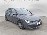 Usata VW Golf VIII Life 110 CV (80 kW) 2024 Grigio pastello Berlina