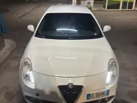 Usata Alfa Romeo Giulietta 140 CV (102 kW) 2012 Bianco Utilitaria