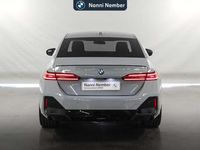 Nuova BMW 540 M Sport 303 CV (222 kW) 2026 Brooklyn grey metallic Berlina