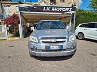 Usata Chevrolet Captiva LT 150 CV (110 kW) 2007 Grigio SUV