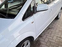 Usata Opel Zafira 150 CV (110 kW) 2013 Bianco Monovolume