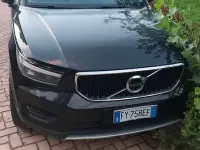 Usata Volvo XC40 Momentum 190 CV (139 kW) 2019 Nero SUV