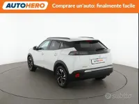 Usata Peugeot 2008 Allure 131 CV (96 kW) 2022 Bianco SUV