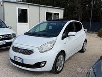 Usata Kia Venga 90 CV (66 kW) 2011 Bianco Utilitaria