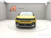 Käytetty Jeep Avenger Summit 101 HP (74 kW) 2023 Keltainen Katumaasturi