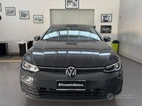 Usata VW Golf VIII Life 110 CV (80 kW) 2022 Grigio Berlina