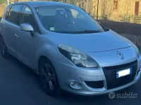 Usata Renault Scenic E-Tech XMOD 110 CV (80 kW) 2012 Grigio Utilitaria