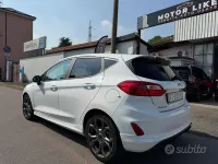 Usata Ford Fiesta ST-Line 86 CV (63 kW) 2019 Bianco Utilitaria