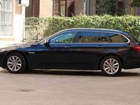 Usata BMW 520 Comfort Edition 190 CV (139 kW) 2015 Blu/azzurro Station wagon