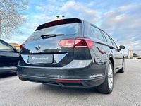 Usata VW Passat Business 150 CV (110 kW) 2022 Grigio mangano Station wagon