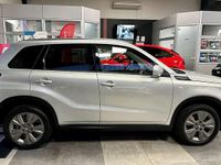 Second-hand Suzuki Vitara Cool 129 CP (94 kW) 2023 Argintiu Berlinǎ