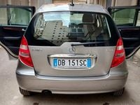Usata Mercedes A180 Elegance 109 CV (80 kW) 2006 Grigio Berlina