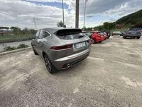 Usata Jaguar E-Pace R-Dynamic 200 CV (147 kW) 2021 Silicon silver SUV