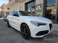 Usata Alfa Romeo Stelvio Veloce 209 CV (153 kW) 2022 Bianco SUV