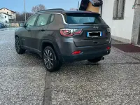 Usata Jeep Compass 120 CV (88 kW) 2017 Grigio SUV