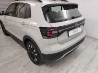 Occasion VW T-Cross Sportline 95 ch (69 kW) 2022 Beige SUV