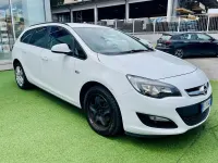 Usata Opel Astra 110 CV (80 kW) 2014 Bianco Station wagon