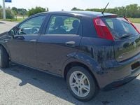 Usata Fiat Punto Dynamic 65 CV (47 kW) 2010 Blu/azzurro Utilitaria