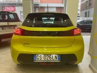 Usata Peugeot 208 75 CV (55 kW) 2023 Giallo Utilitaria