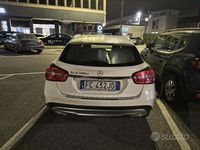 Usata Mercedes GLA200 136 CV (100 kW) 2016 Bianco SUV
