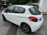 Usata Peugeot 208 2017 Bianco Utilitaria