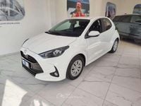 Usata Toyota Yaris Active 72 CV (52 kW) 2023 Super white Utilitaria