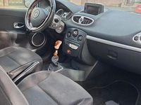 Usata Renault Clio II 65 CV (47 kW) 2003 Grigio Berlina