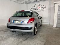 usata Peugeot 207 1.4 8V 75CV 5p. **OK NEOPATENTATO**