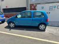 Usata Renault Twingo 58 CV (42 kW) 2004 Bluazzurro Utilitaria