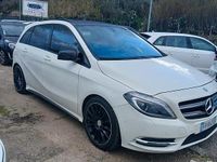 Usata Mercedes B200 Premium 135 CV (99 kW) 2013 Bianco Monovolume