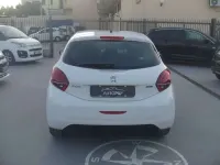 Usata Peugeot 208 Allure 75 CV (55 kW) 2015 Bianco Utilitaria