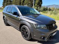 Usata Fiat Freemont Lounge 170 CV (125 kW) 2015 Grigio SUV