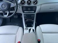 Usata Mercedes B180 Business 109 CV (80 kW) 2017 Argento Monovolume