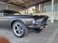 Begagnad Ford V8 Fastback 1960 Grå Sportkupé
