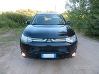 Usata Mitsubishi Outlander Intense 150 CV (110 kW) 2015 Nero SUV