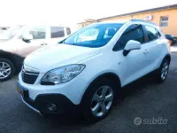 Usata Opel Mokka Cosmo 131 CV (96 kW) 2013 Bianco SUV