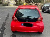 Usata Toyota Aygo 69 CV (50 kW) 2007 Rosso Utilitaria