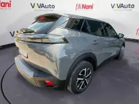 Usado Peugeot 2008 Active 102 HP (75 kW) 2023 Cinzento SUV