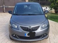 Usata Lancia Ypsilon Gold 69 CV (50 kW) 2023 Grigio Utilitaria