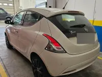 Usata Lancia Ypsilon 95 CV (69 kW) 2017 Bianco Utilitaria