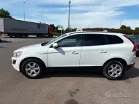 Usata Volvo XC60 R-Design 163 CV (119 kW) 2010 Bianco SUV